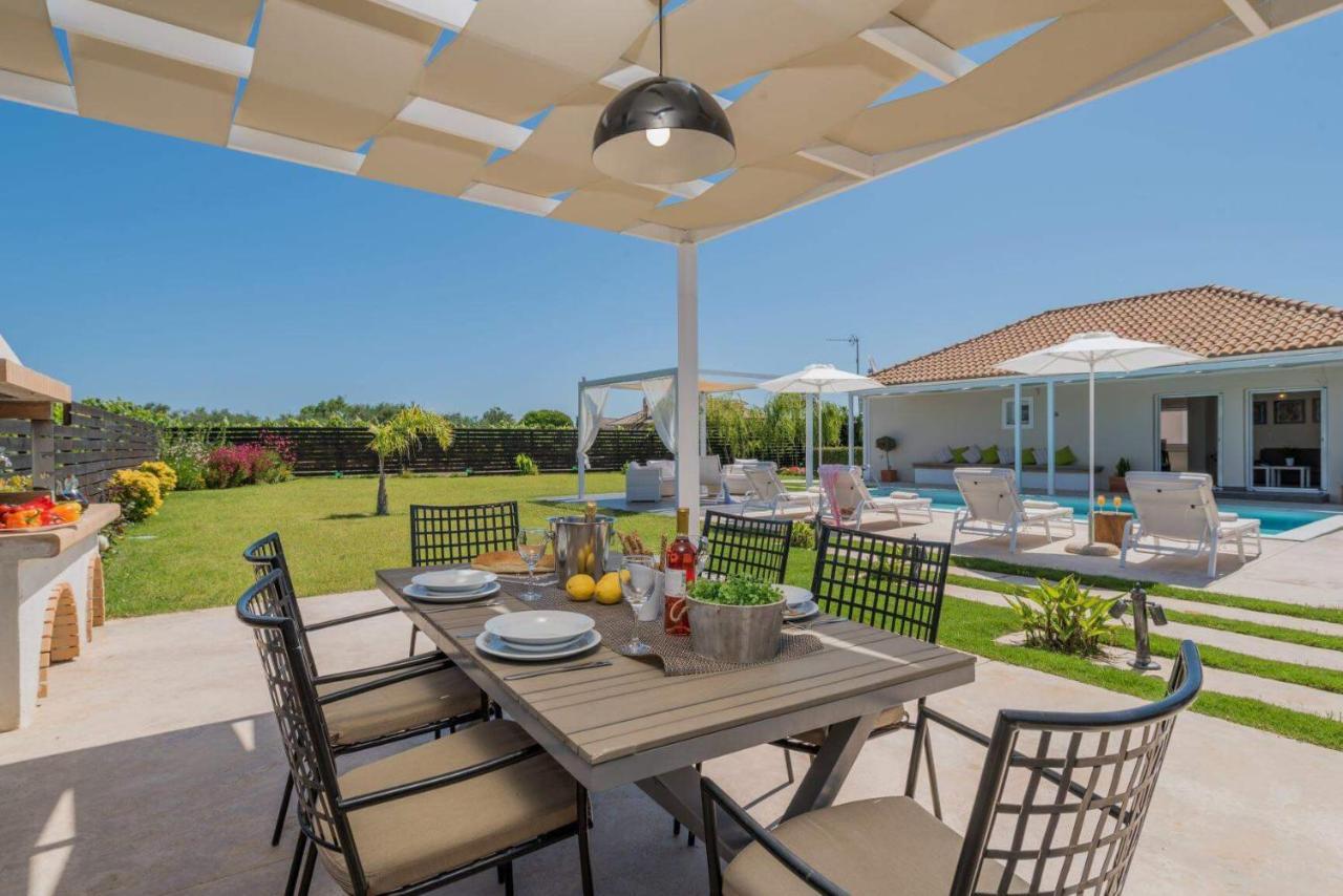 Madini Luxury Villa With Private Heated Pool Vanato Экстерьер фото