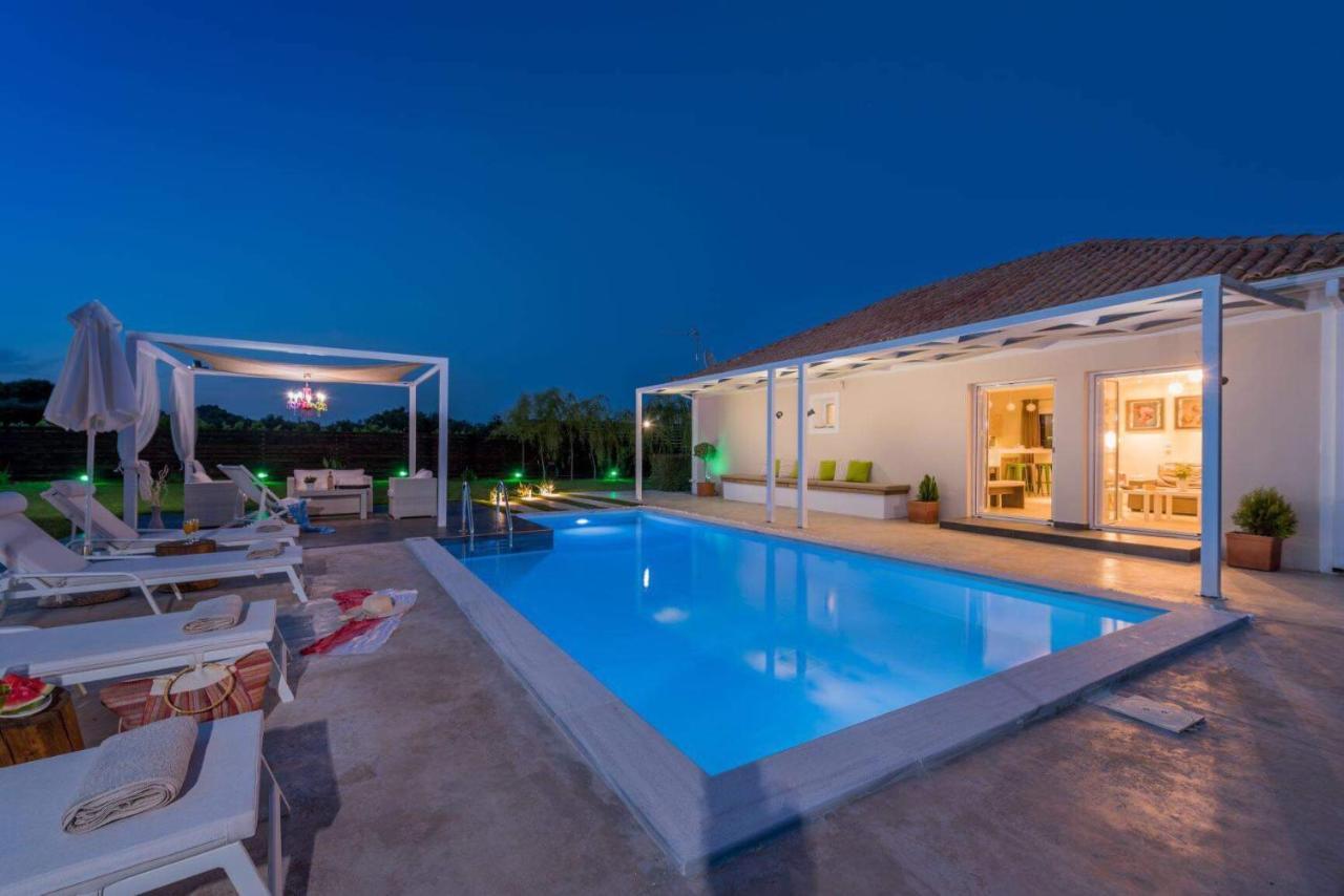 Madini Luxury Villa With Private Heated Pool Vanato Экстерьер фото